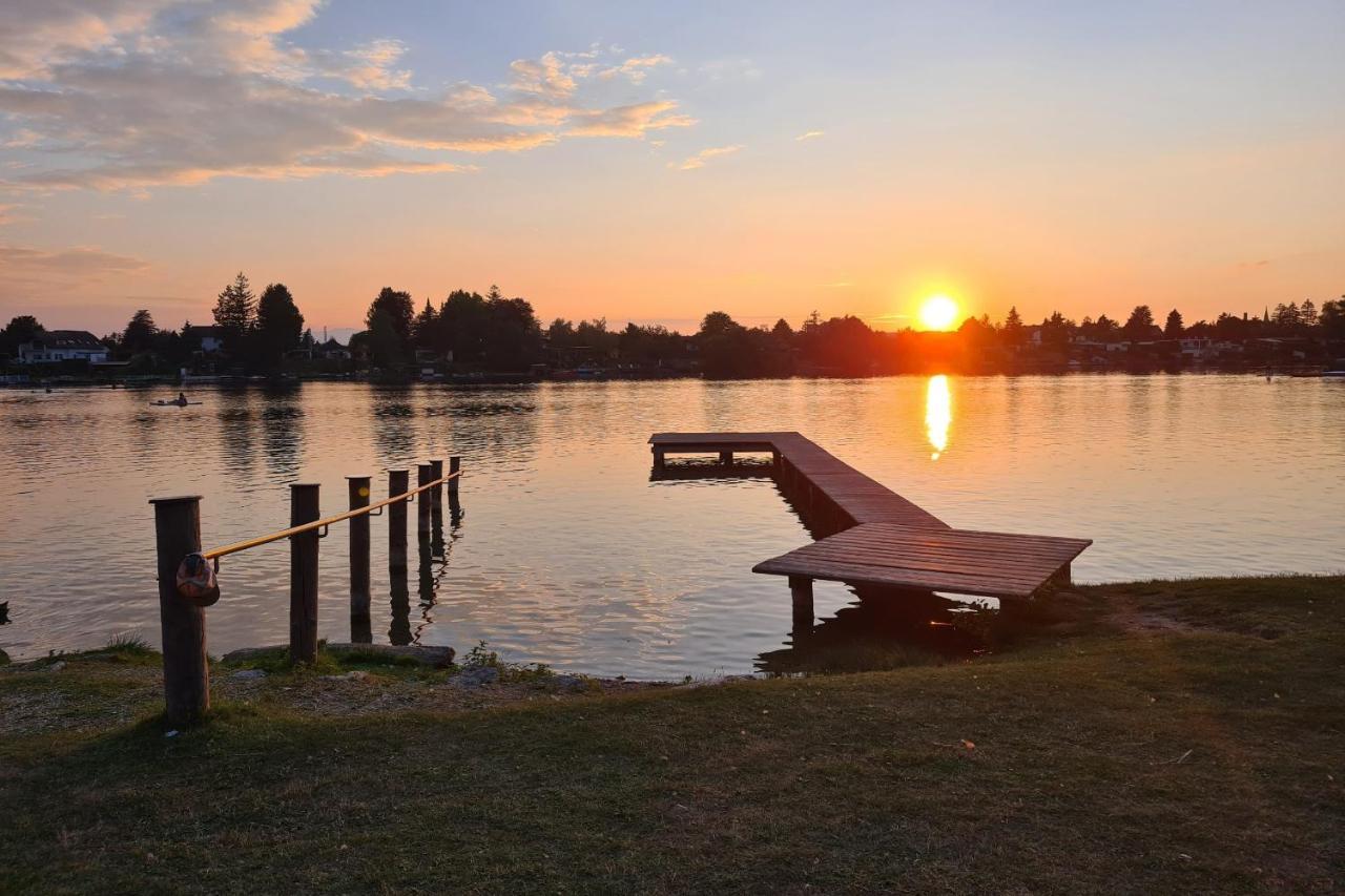 Hauszeit - Zeit Fuer Dich - Zeit Am See Neufeld an der Leitha Extérieur photo